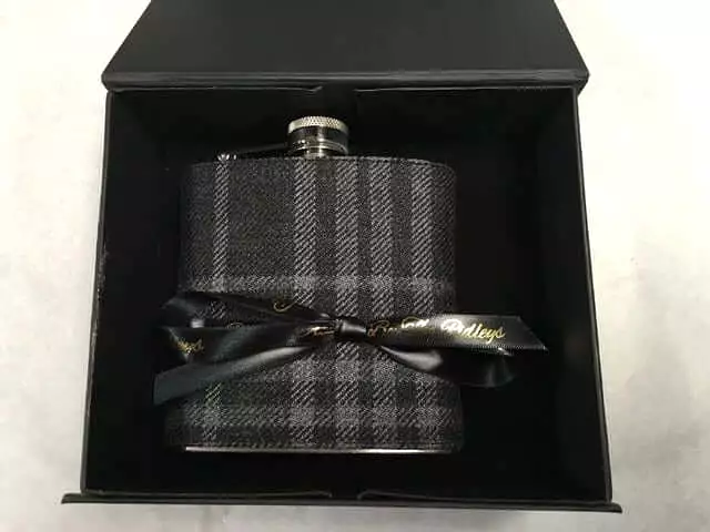 6oz Tartan Hip Flask - Made in tartan of your choice