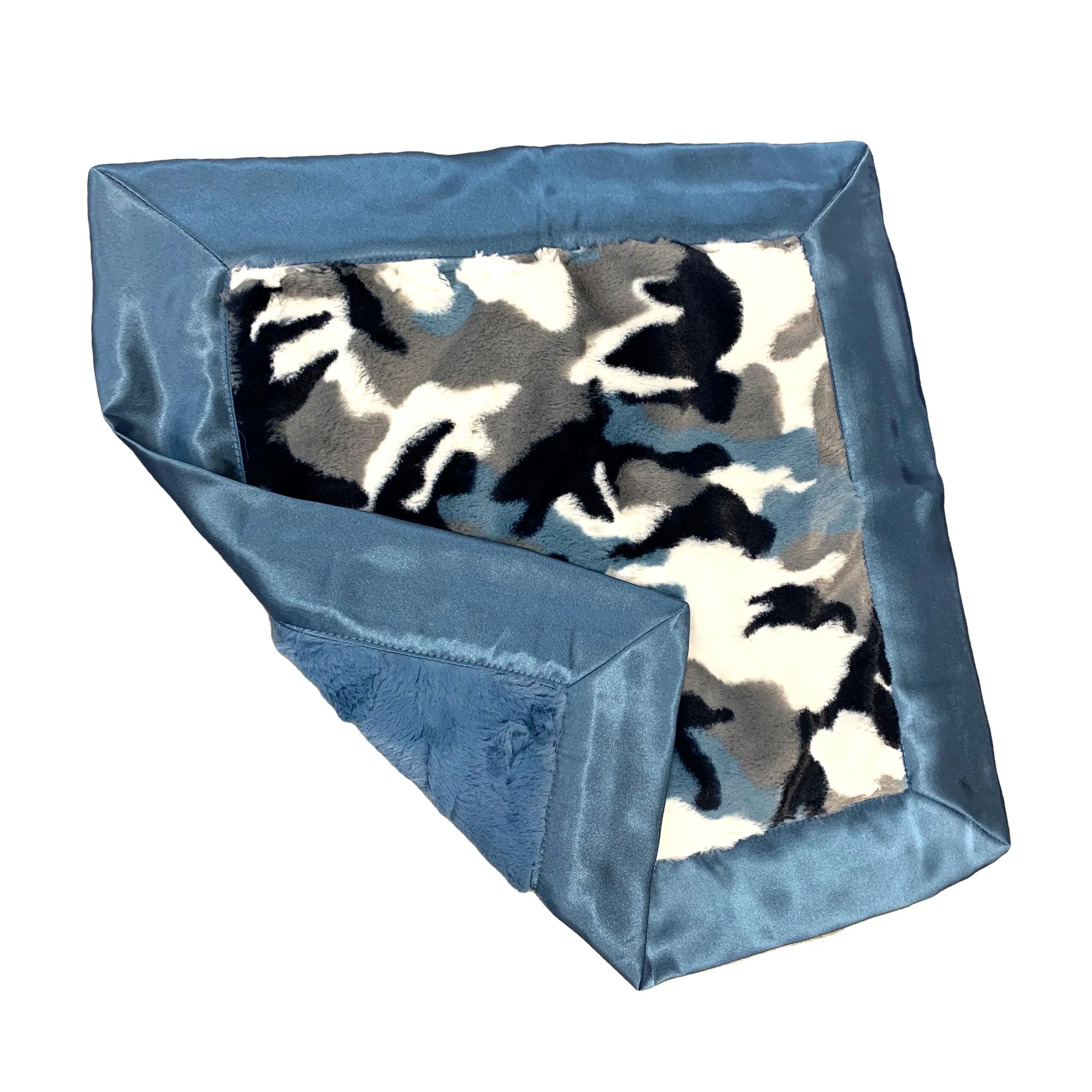 Bluebell Camo Cuddle