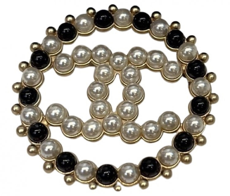 Chanel 18P 2018 Spring Large Round CC Pearl Black and White Gold Pin Brooch