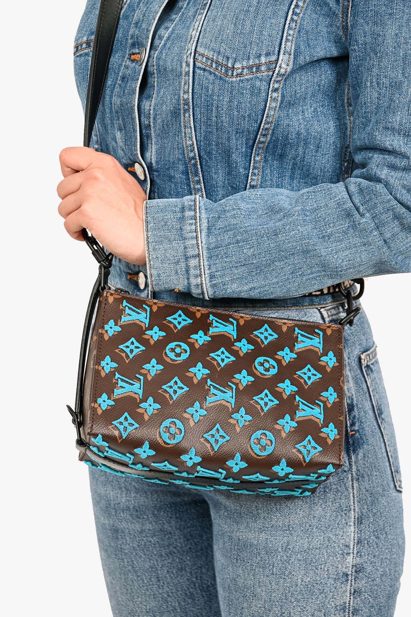 Louis Vuitton 2019 Turquoise Monogram Triangle Tuffetage Messenger