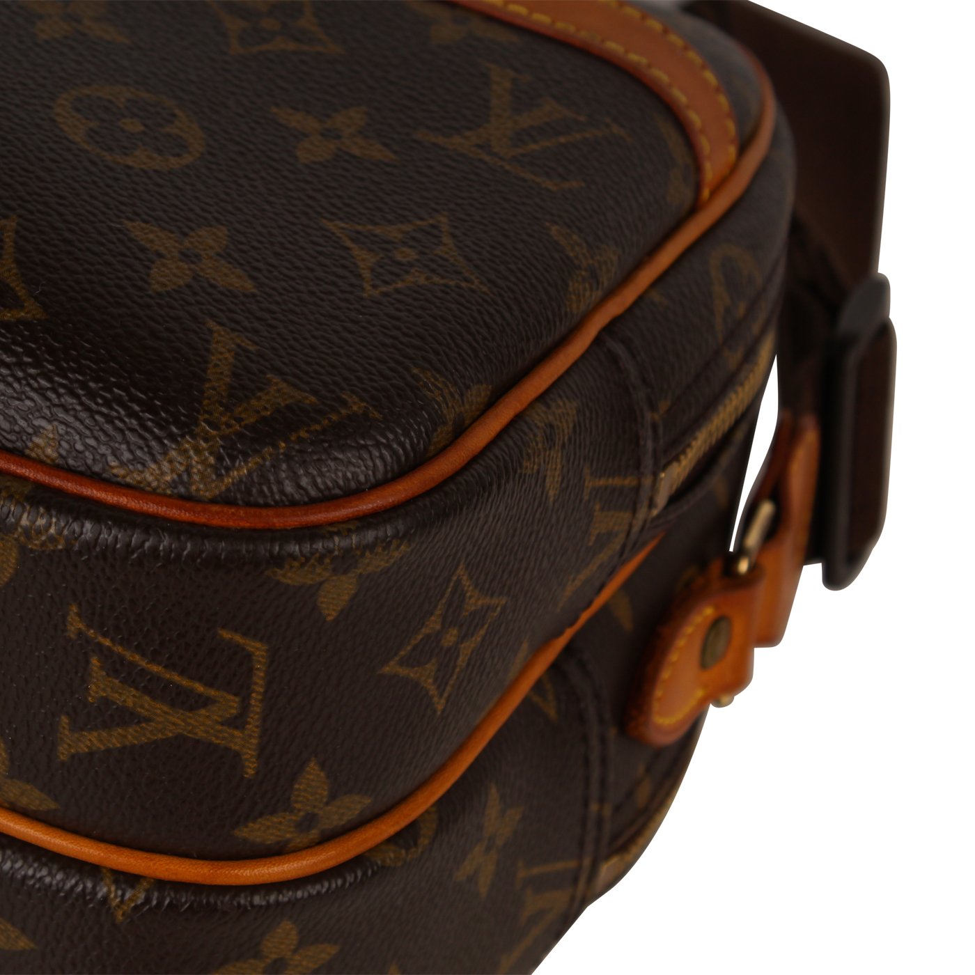 Louis Vuitton Vintage Reporter Shoulder Bag - Monogram Canvas